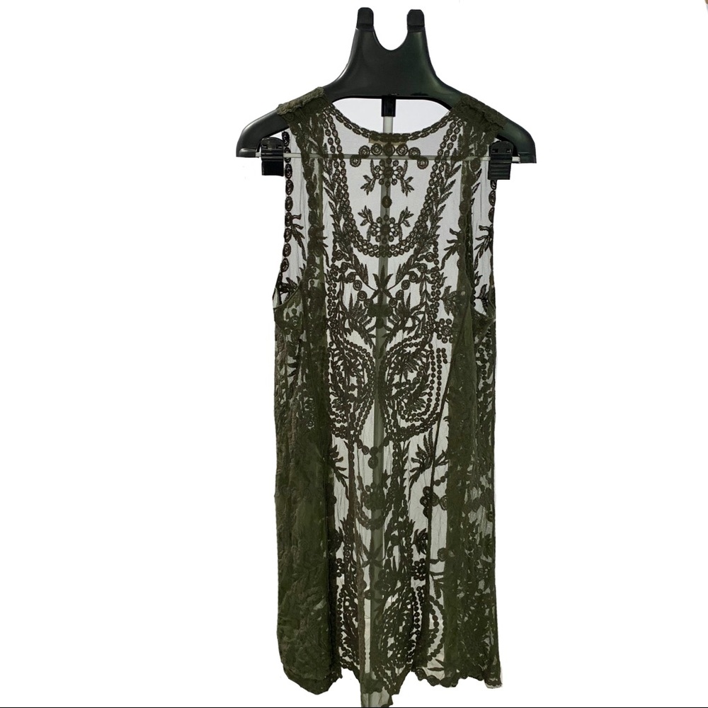 Mesh Hunter Green Cardigan w/ Floral Design